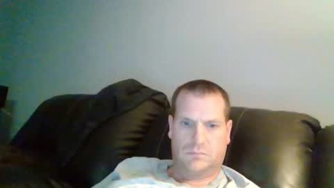 lovetocum37 online show from 02/03/25, 11:36