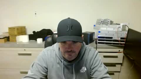 Love2Game online show from 05/17/26, 04:03