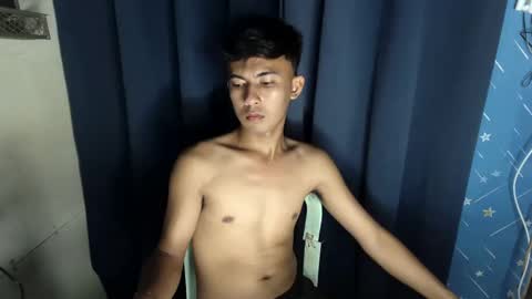 Snapshot of lovetosuckxox chatting on 02/11/25, 11:21 lovetosuckxox online show from 02/11/25, 11:21