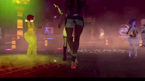 Snapshot of loveuniversal7777 chatting on 11/20/25, 01:06 Universalove7 VR online show from 11/20/25, 01:06