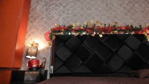 Snapshot of loving_darcy_ chatting on 12/17/24, 03:17 Darcy online show from 12/17/24, 03:17