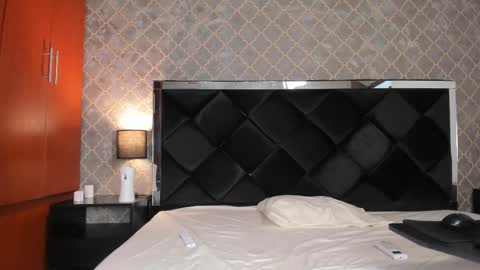 Snapshot of loving_darcy_ chatting on 02/25/25, 12:34 Darcy online show from 02/25/25, 12:34