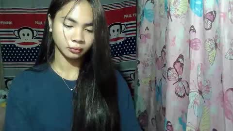 loving_rhean online show from 05/20/26, 04:13