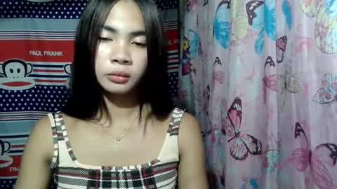 loving_rhean online show from 05/28/26, 11:29