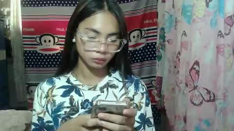 loving_rhean online show from 06/04/26, 03:56