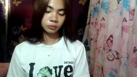 loving_rhean online show from 06/10/26, 02:56