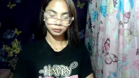 Snapshot of loving_rhean chatting on 06/23/26, 12:14 loving_rhean online show from 06/23/26, 12:14