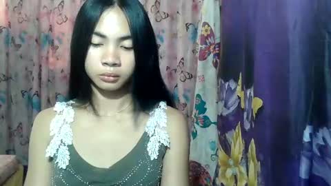 Snapshot of loving_rhean chatting on 07/05/26, 03:13 loving_rhean online show from 07/05/26, 03:13