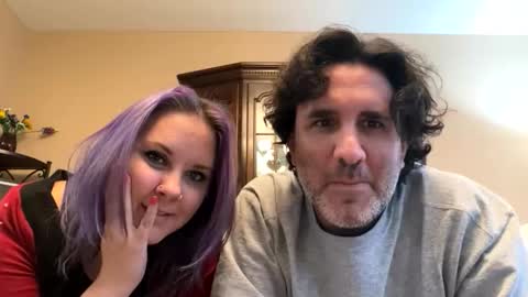 lovleybutwild online show from 11/26/25, 09:05