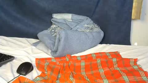 lovly_lastborn online show from 09/23/25, 08:28