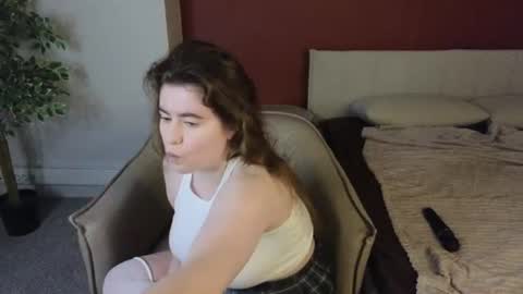Snapshot of lovvingwhisperr chatting on 07/01/26, 01:18 Erika online show from 07/01/26, 01:18