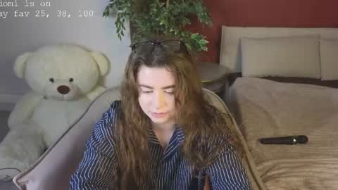 Snapshot of lovvingwhisperr chatting on 08/01/26, 01:27 Erika online show from 08/01/26, 01:27