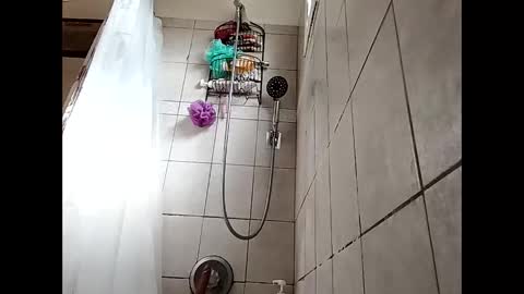 Snapshot of lowcard2389 chatting on 03/01/25, 07:04 lowcard2389 online show from 03/01/25, 07:04