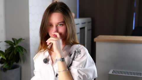 Amelia online show from 04/03/26, 12:14