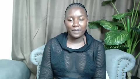 Snapshot of loyalcutie chatting on 01/28/25, 05:00 loyalcutie online show from 01/28/25, 05:00