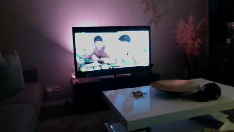 Snapshot of lpolo22 chatting on 03/04/25, 10:38 Sexy Hot Hairy Man online show from 03/04/25, 10:38