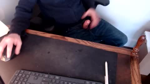 lreed090 online show from 02/07/25, 11:03