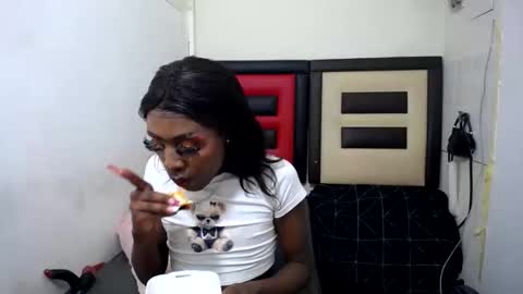 Snapshot of lsnnickykhanyile chatting on 05/15/26, 11:12 lsnnickykhanyile online show from 05/15/26, 11:12