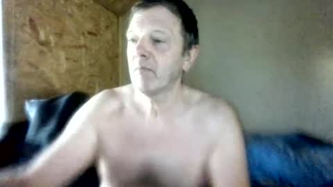 Snapshot of lu485947452685193669 chatting on 07/01/26, 10:39 lu485947452685193669 online show from 07/01/26, 10:39