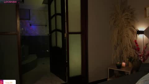  ---Goys incredible photographs online show from 02/22/25, 01:02