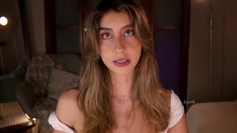 Snapshot of lua_ferch_ chatting on 07/16/26, 01:39 ---Goys incredible photographs online show from 07/16/26, 01:39