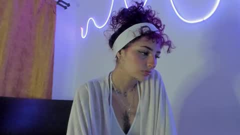 Jenn online show from 01/13/26, 12:05