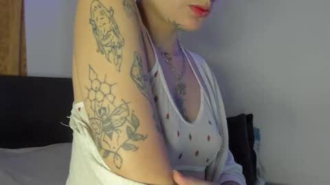 Jenn online show from 01/14/26, 12:05