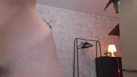 Snapshot of luafynova chatting on 02/09/26, 03:54 Ida online show from 02/09/26, 03:54