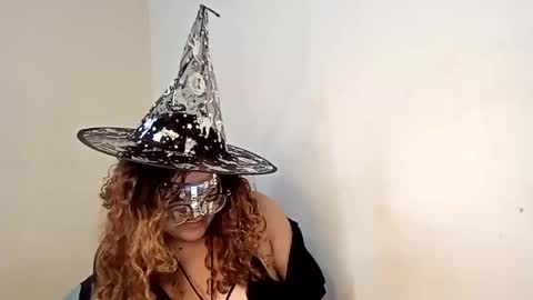 luana363 online show from 11/22/25, 05:56