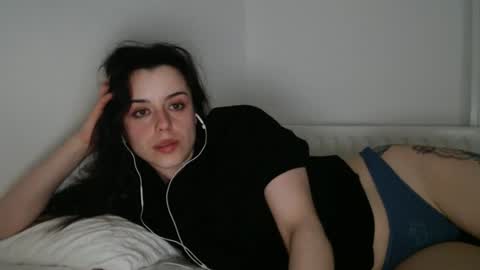 luana online show from 11/01/25, 10:34