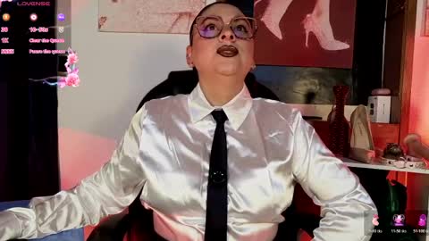 Snapshot of luanadabbraccio_ chatting on 05/07/26, 02:44 luanadabbraccio_ online show from 05/07/26, 02:44
