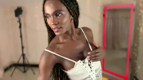 IG luana orq online show from 04/27/26, 01:03