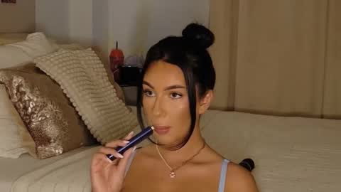 Luana Dess online show from 05/14/26, 08:37