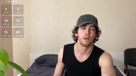 Luca S online show from 10/15/25, 10:37