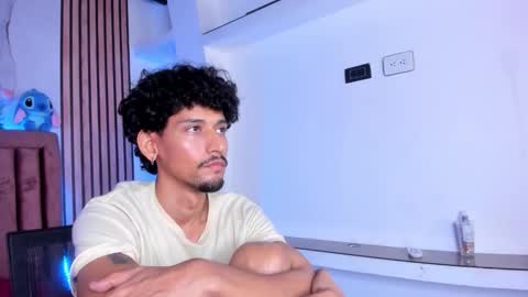 Luca  online show from 12/01/25, 02:55