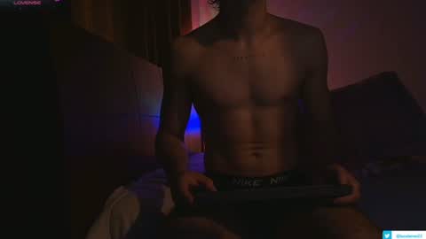 Snapshot of lucaa_ferrer chatting on 07/08/26, 02:05 Luca Ferrer online show from 07/08/26, 02:05
