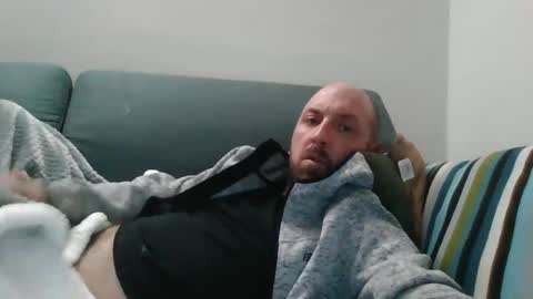 Luca online show from 12/25/24, 04:00