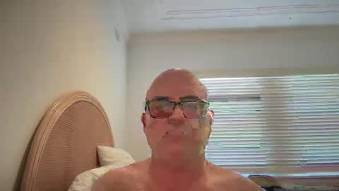 lucas10004 online show from 12/23/24, 02:35