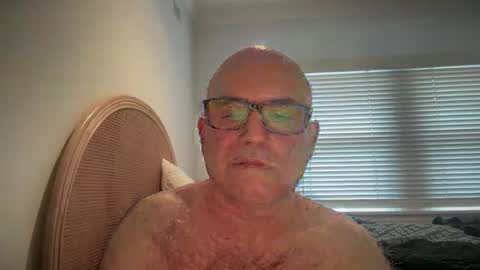 lucas10004 online show from 12/26/24, 10:09