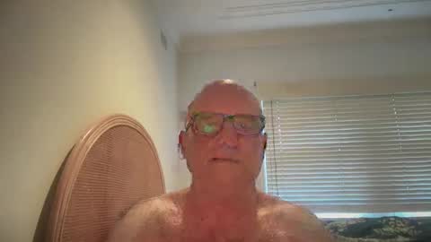 lucas10004 online show from 01/10/25, 09:10