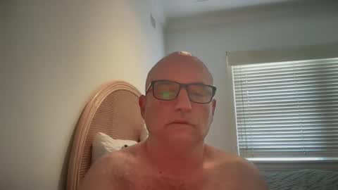 lucas10004 online show from 01/25/25, 02:37