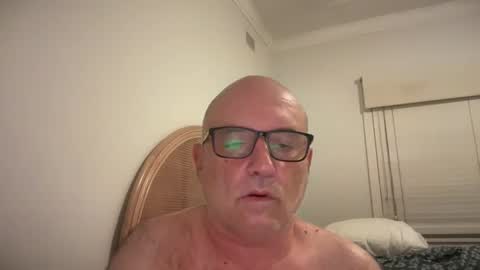 lucas10004 online show from 01/31/25, 12:07