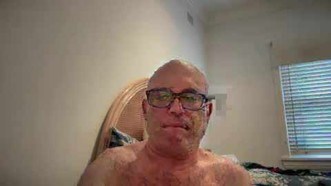 lucas10004 online show from 02/23/25, 07:11