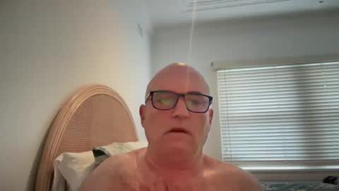 lucas10004 online show from 09/10/25, 11:16