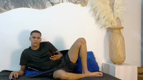 Snapshot of lucas837481 chatting on 07/06/26, 11:18 lucas837481 online show from 07/06/26, 11:18