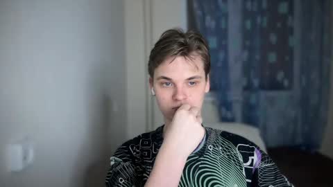 Lucas Gill online show from 12/16/24, 02:16