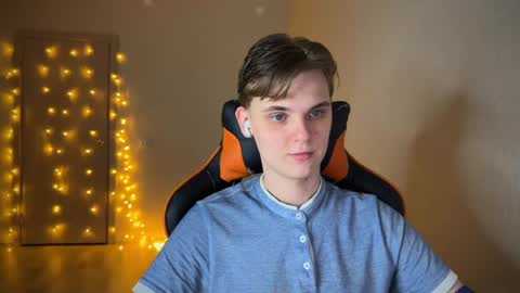 Lucas Gill online show from 01/28/25, 12:47