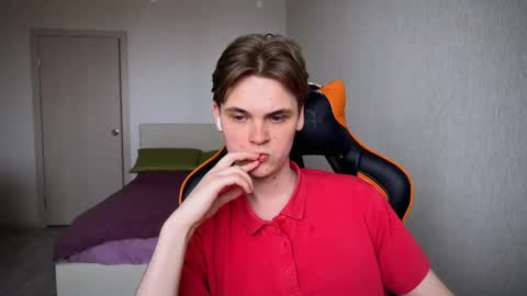 Lucas Gill online show from 02/27/25, 06:50