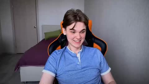 Lucas Gill online show from 03/05/25, 05:29