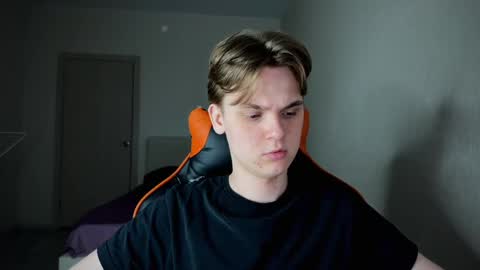 Lucas Gill online show from 03/09/25, 02:18